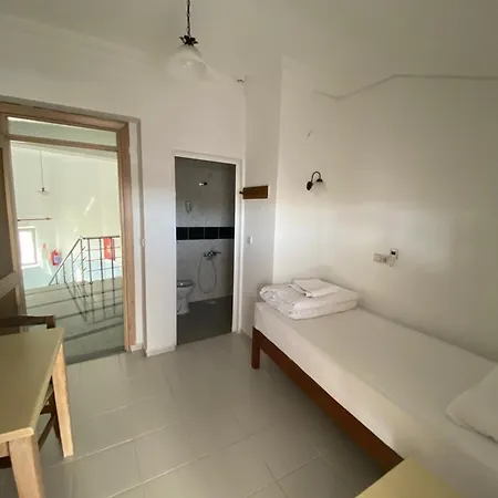 Hotel Ay 2